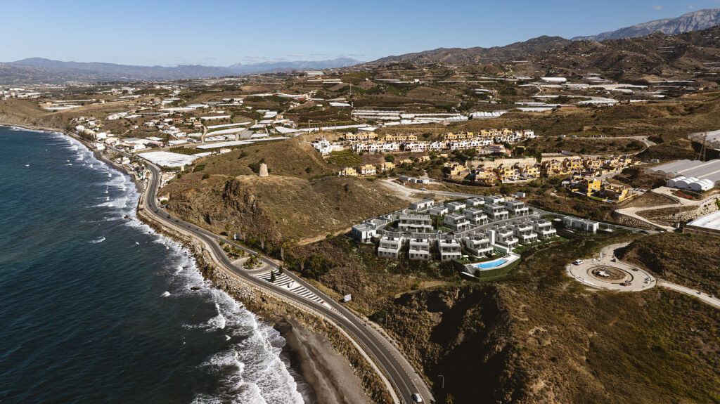 Detached Villas with Sea Views · Photo 22