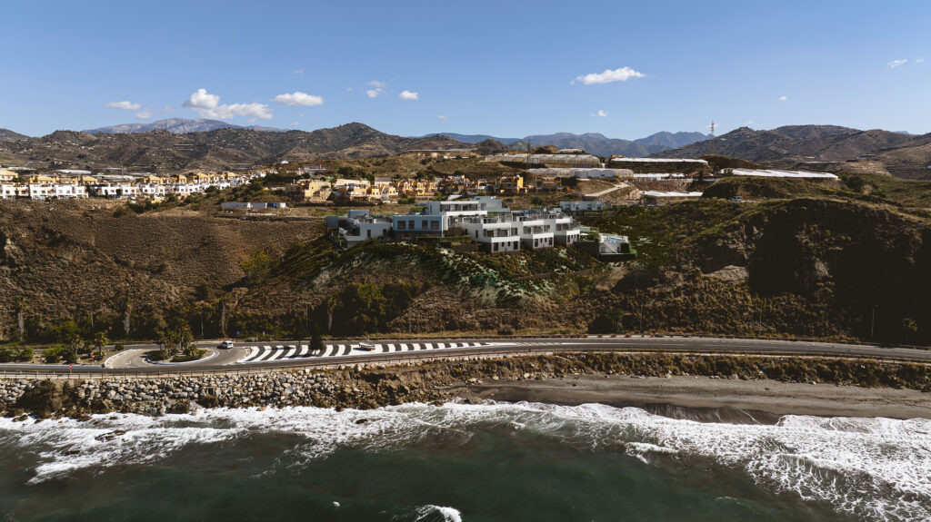 Detached Villas with Sea Views · Photo 23