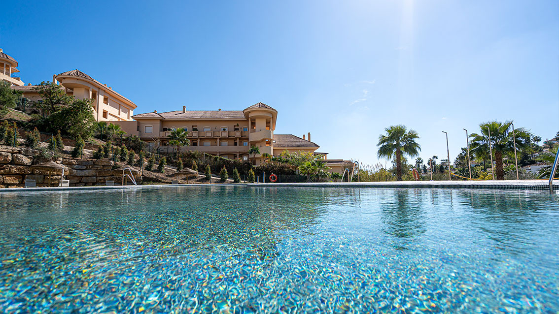 Key-Ready Apartments with Sea Views · Photo 17