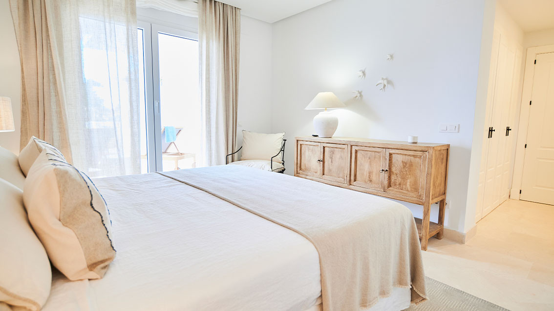 Key-Ready Apartments with Sea Views · Photo 8