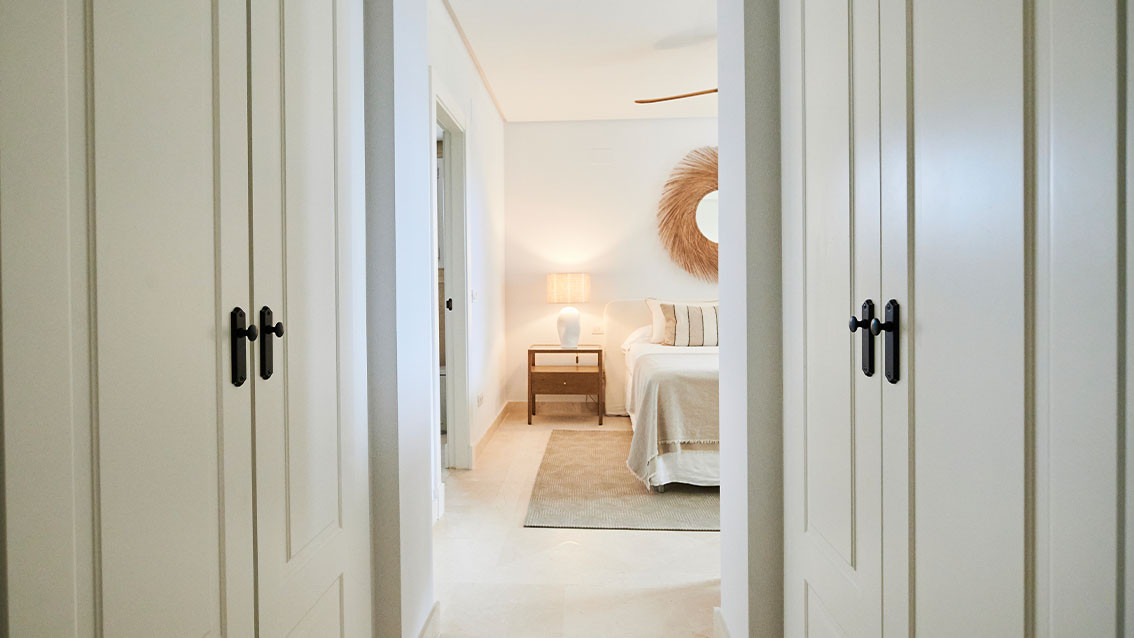 Key-Ready Apartments with Sea Views · Photo 13