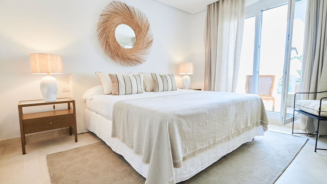 Key-Ready Apartments with Sea Views · Photo 12
