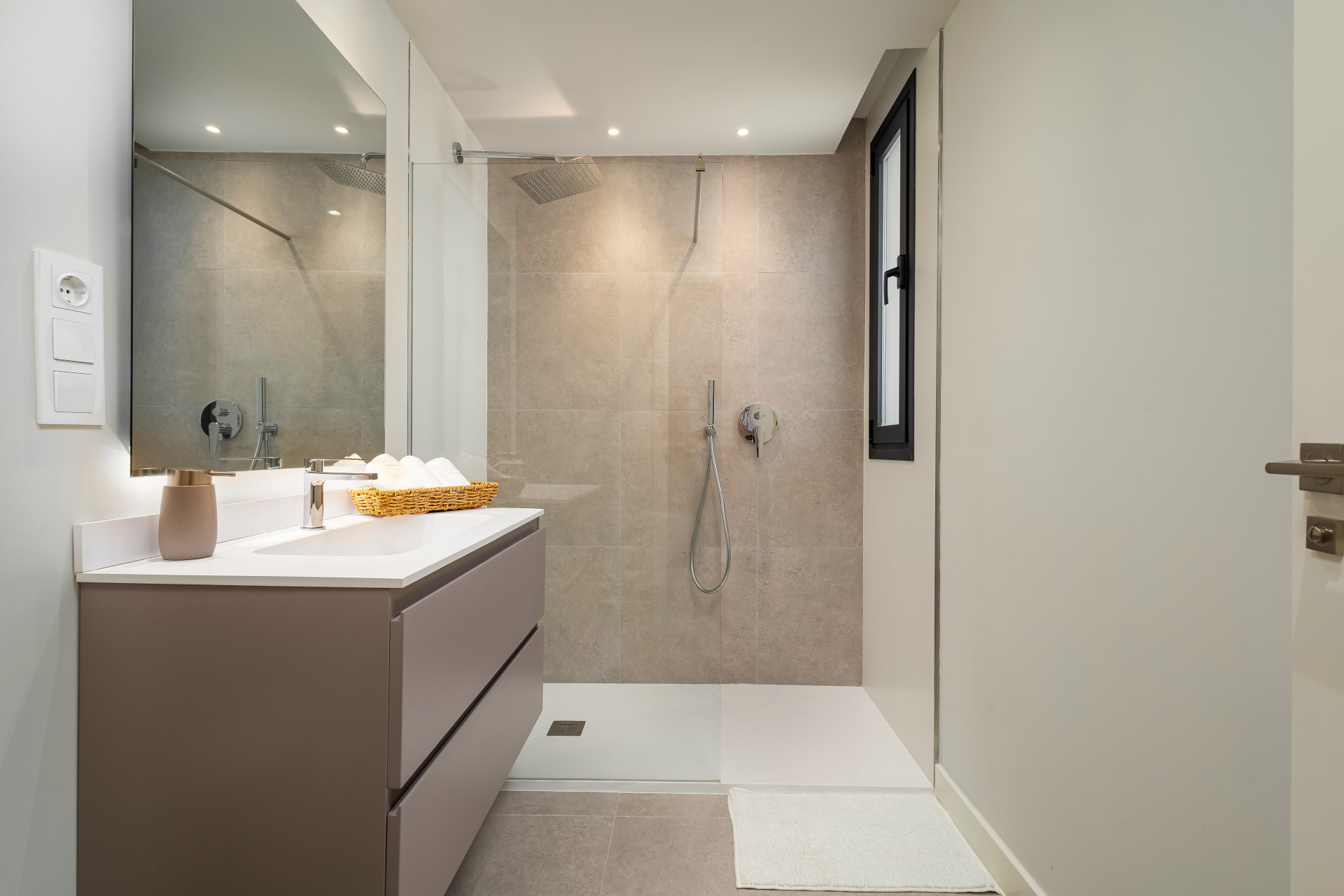 Moderní Apartmán s Výhledem na Golf · Fotografie 28