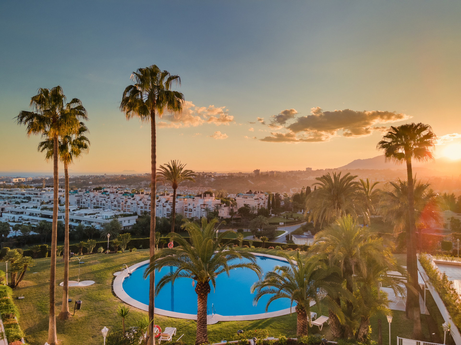 Penthouse with Panoramic Sea Views · Photo 28