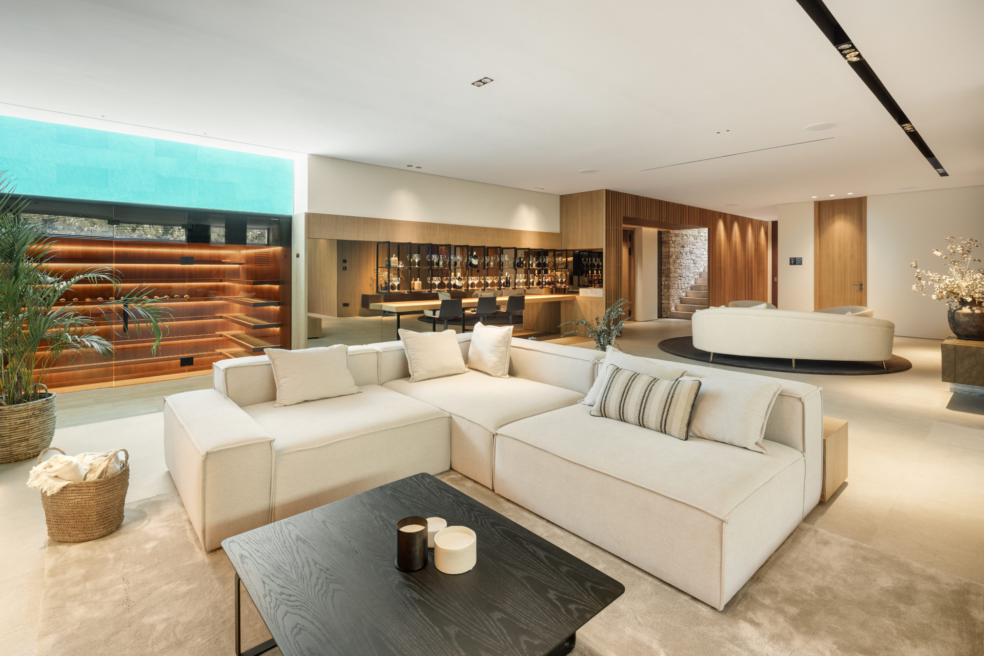 Luxury Villa with Private Pool · Photo 9
