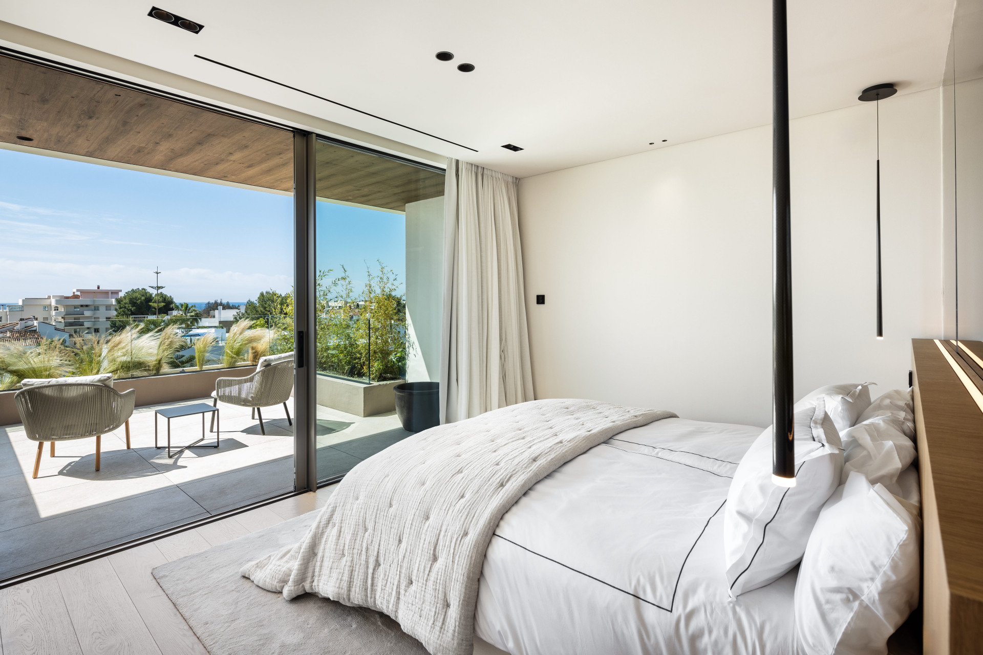 Luxury Villa with Private Pool · Photo 13