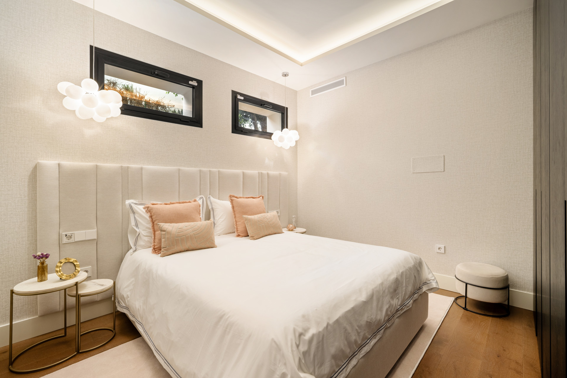 Luxusní Vila s Nekonečným Bazénem · Fotografie 15