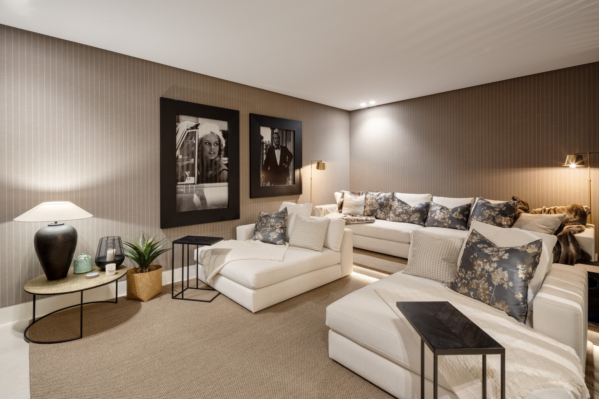 Moderní Vila s Panoramatickým Výhledem · Fotografie 9
