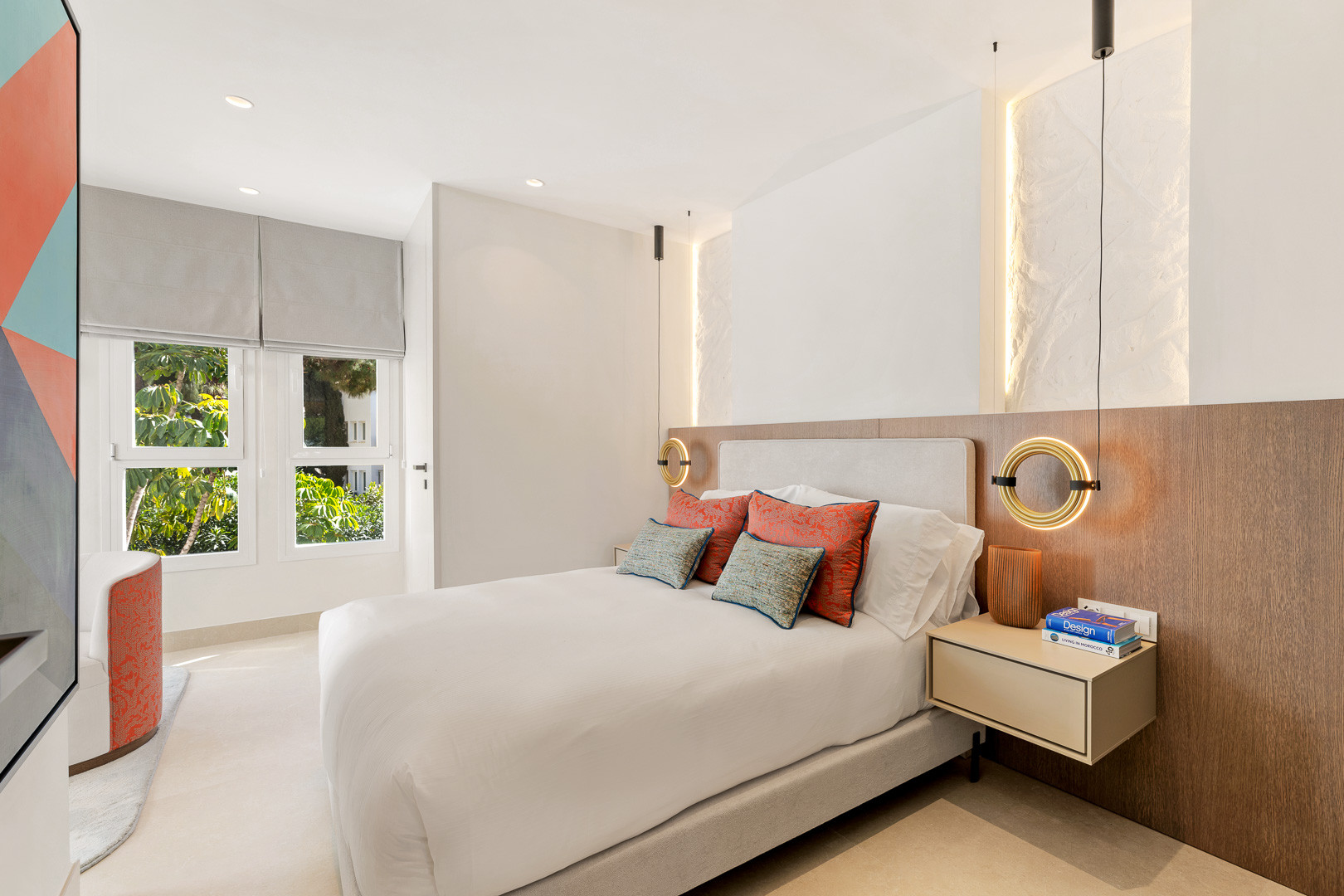 Beachfront Luxury Apartment · Photo 11