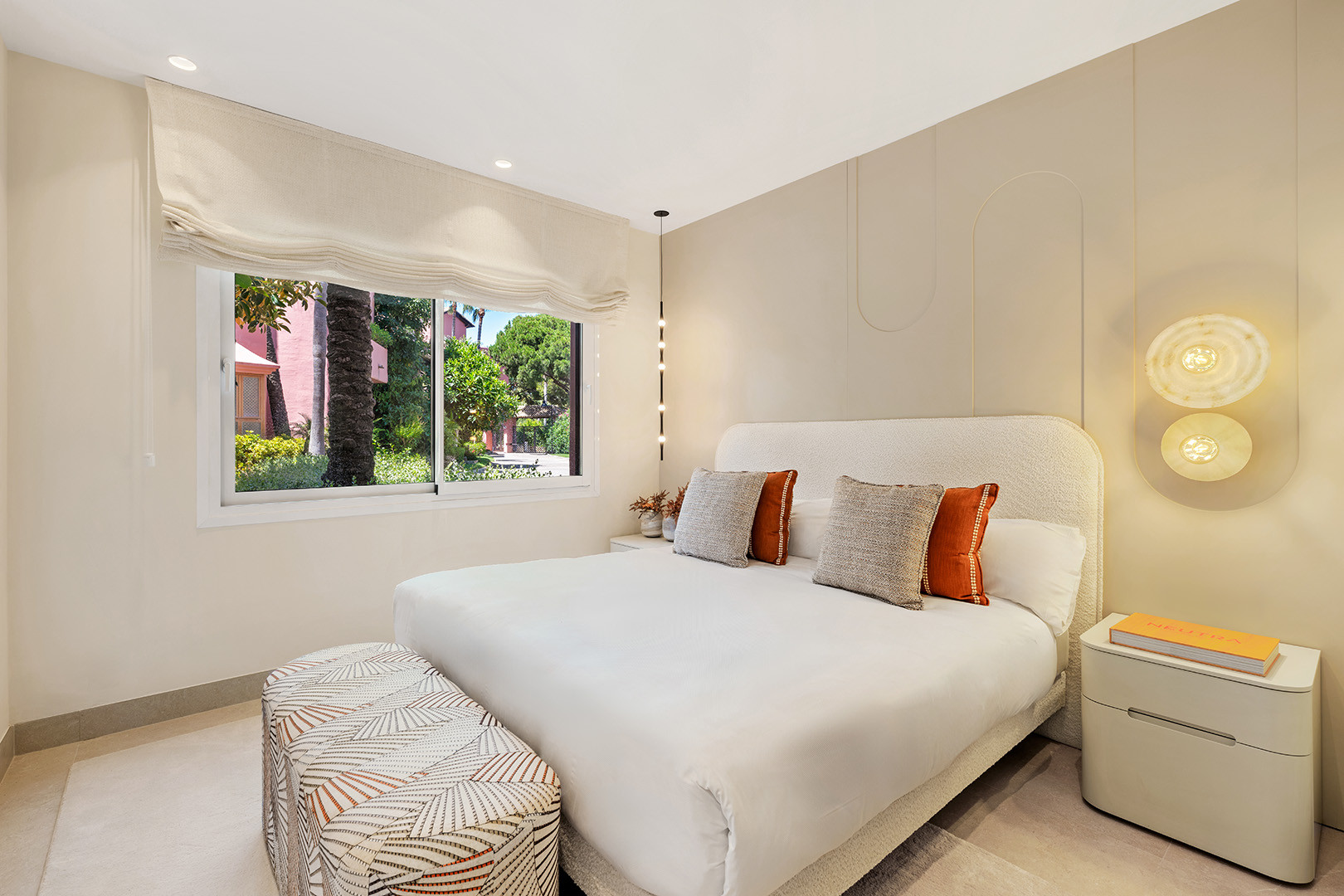 Beachfront Ground Floor Apartment · Photo 12