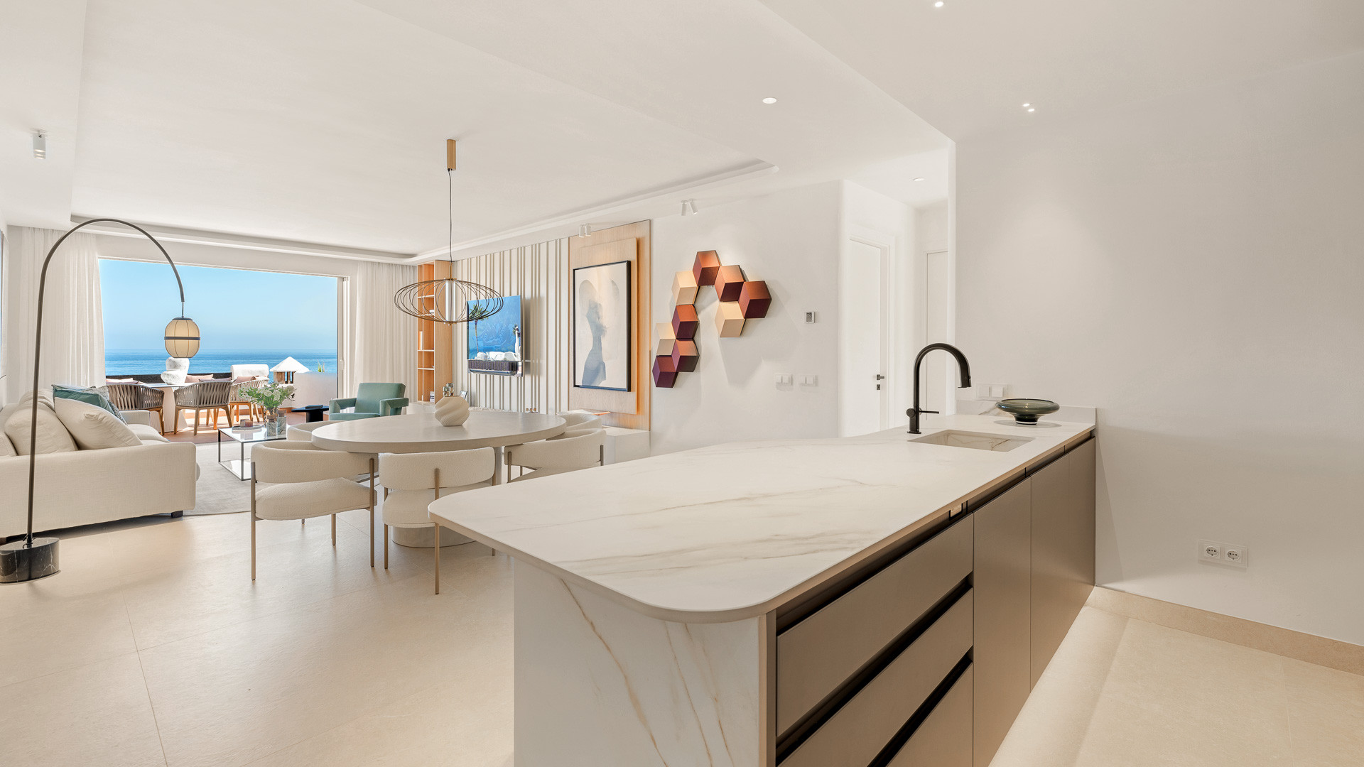 Beachfront Penthouse · Photo 9