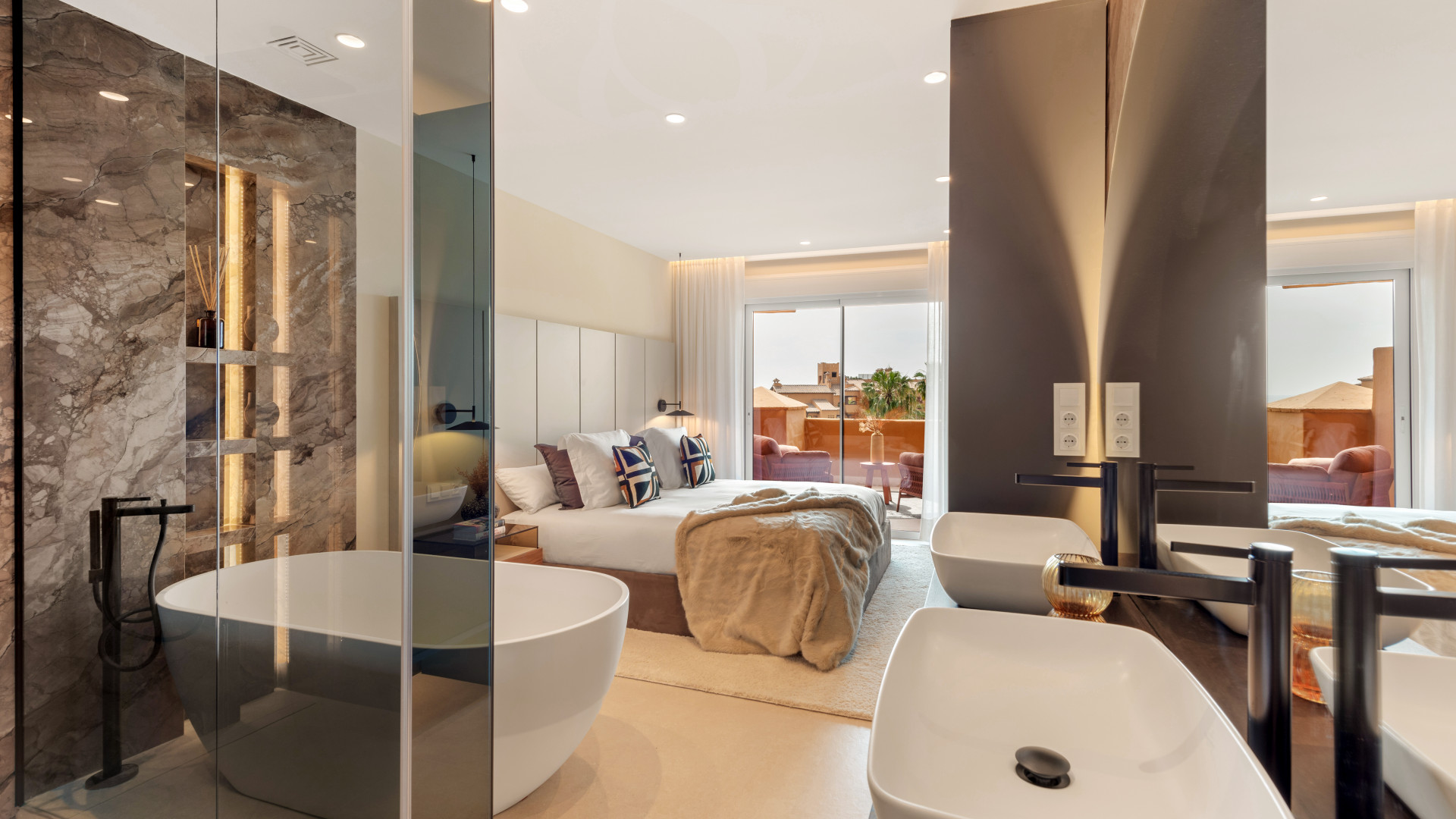 Beachfront Apartment · Photo 9