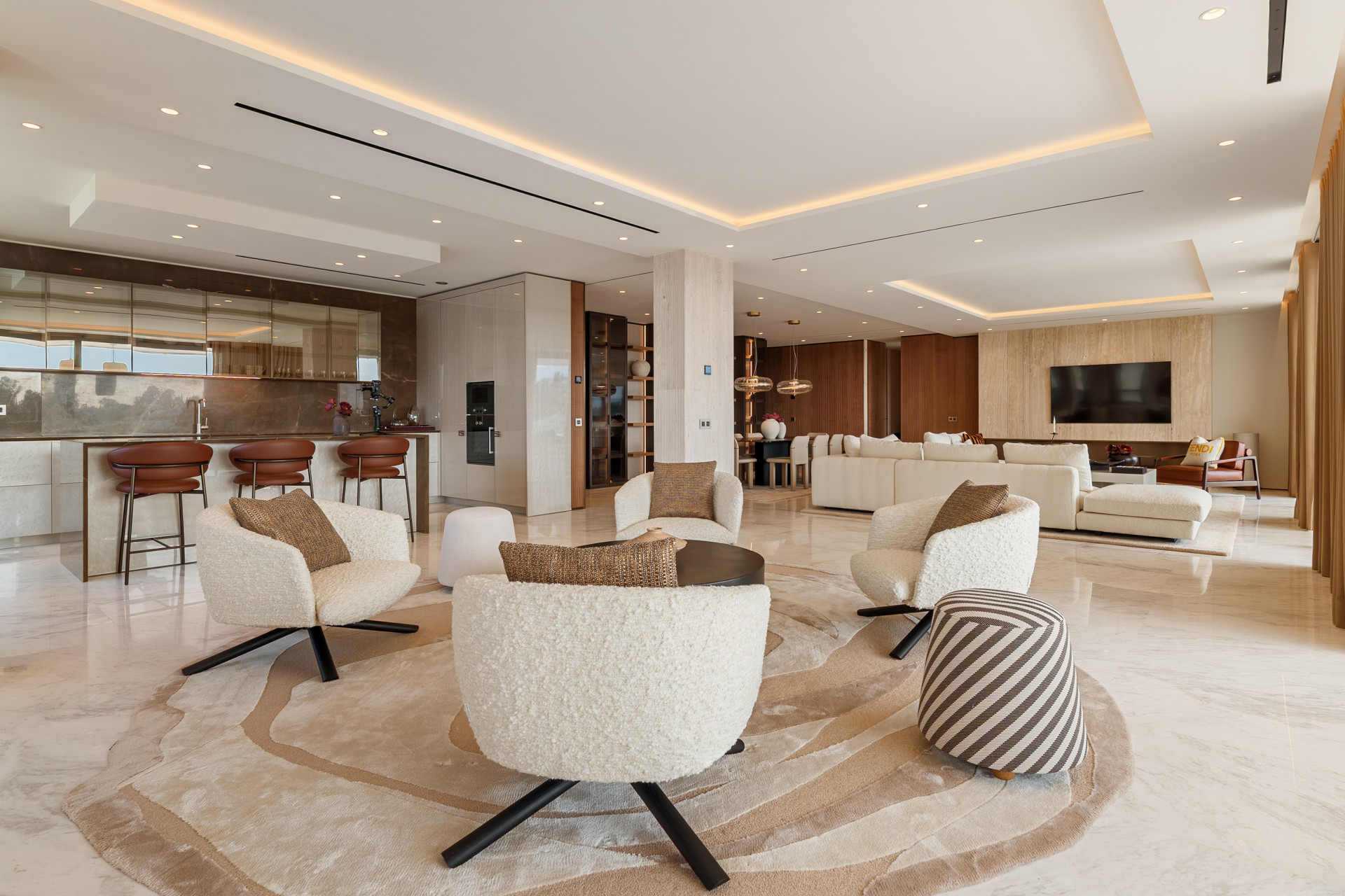 Luxury Duplex Penthouse · Photo 8