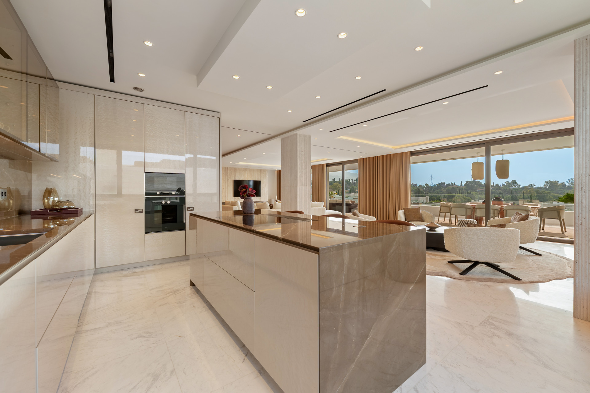 Luxury Duplex Penthouse · Photo 13