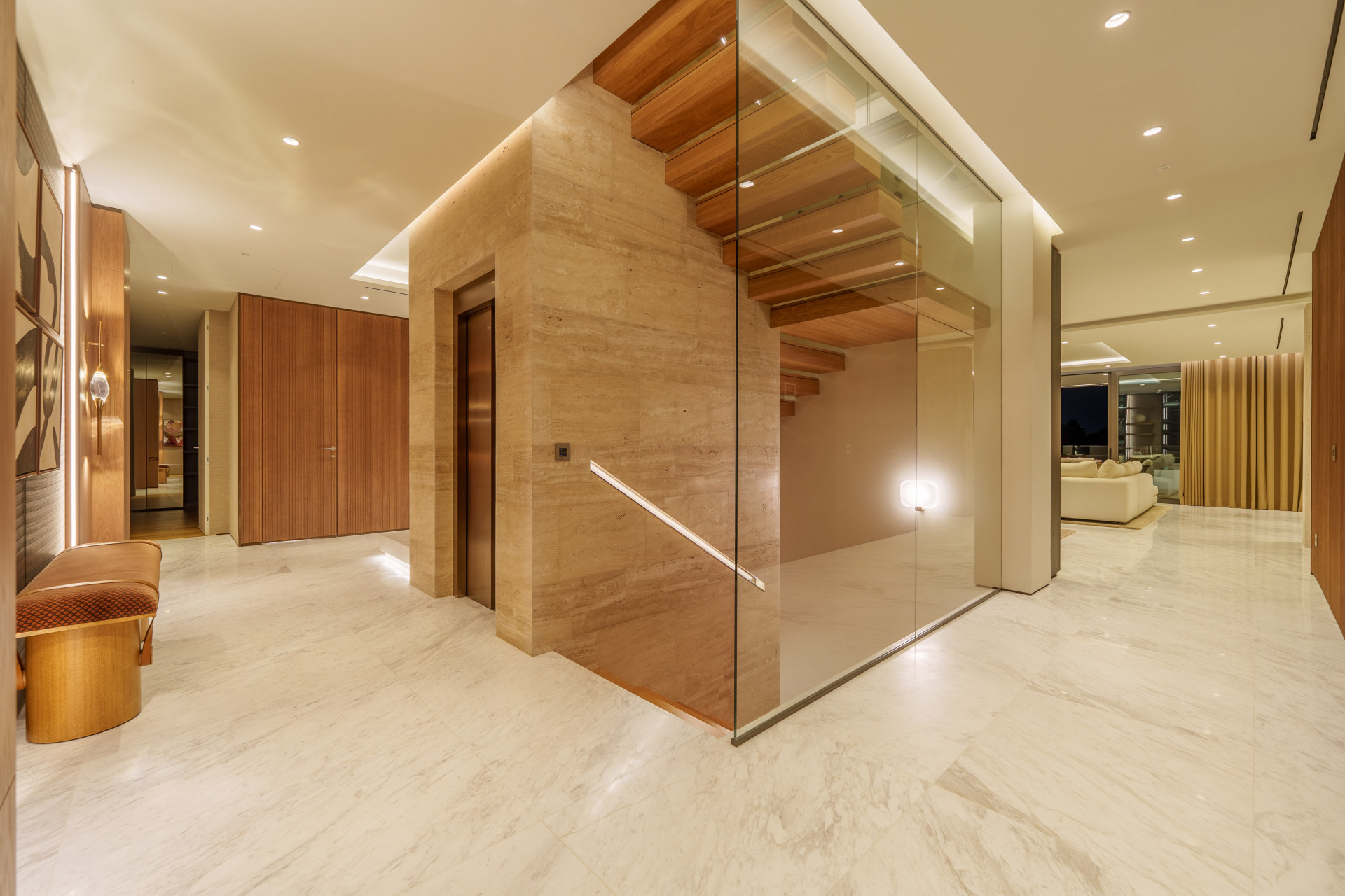 Luxury Duplex Penthouse · Photo 10