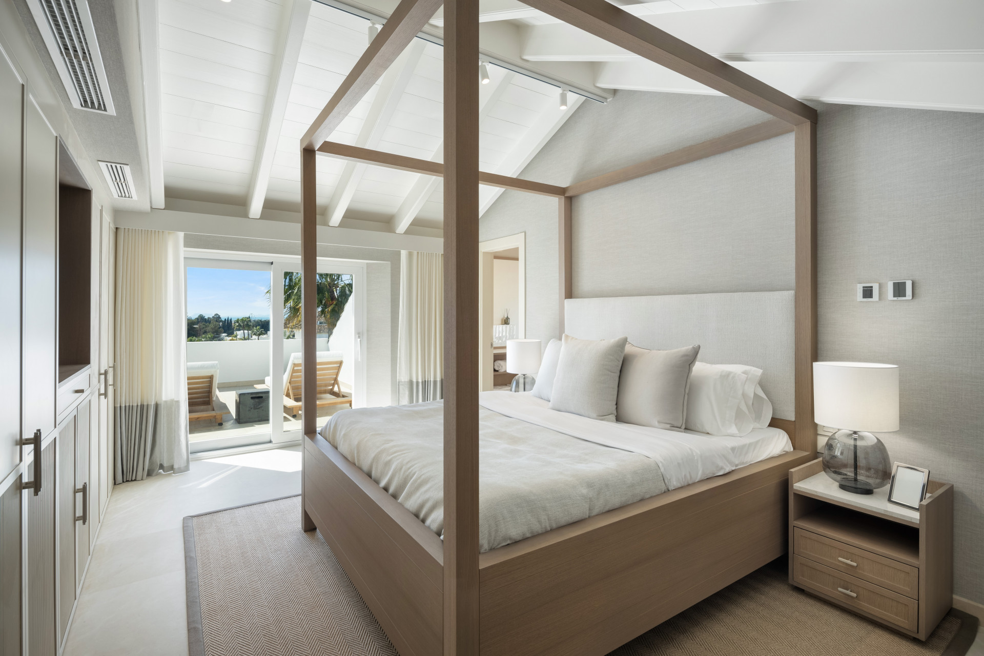 Modern Duplex Penthouse · Photo 12