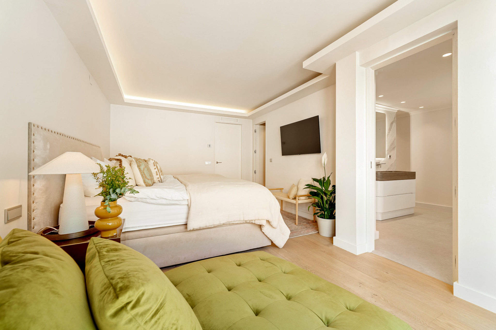 Beachside Town House · Photo 12