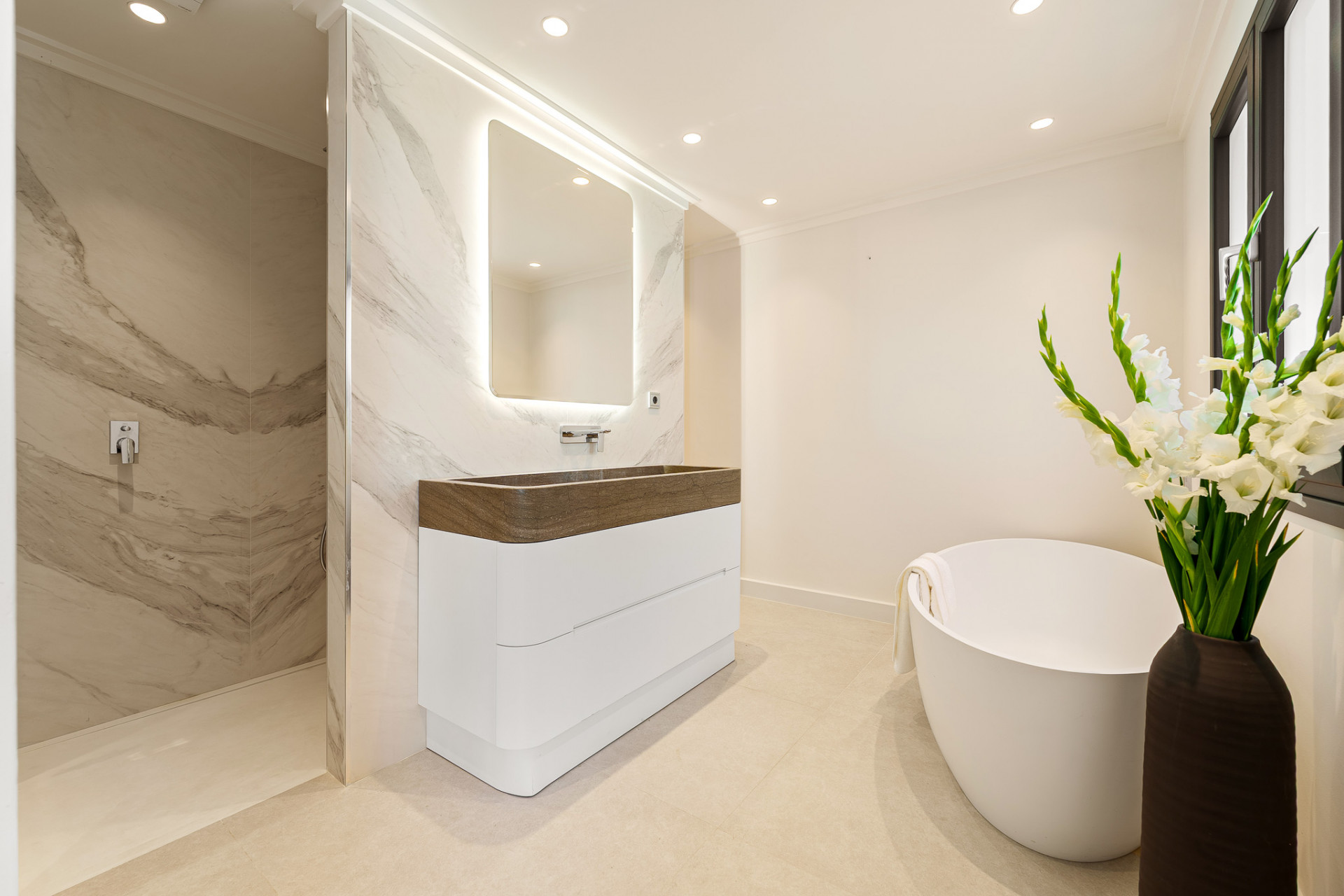 Beachside Town House · Photo 15