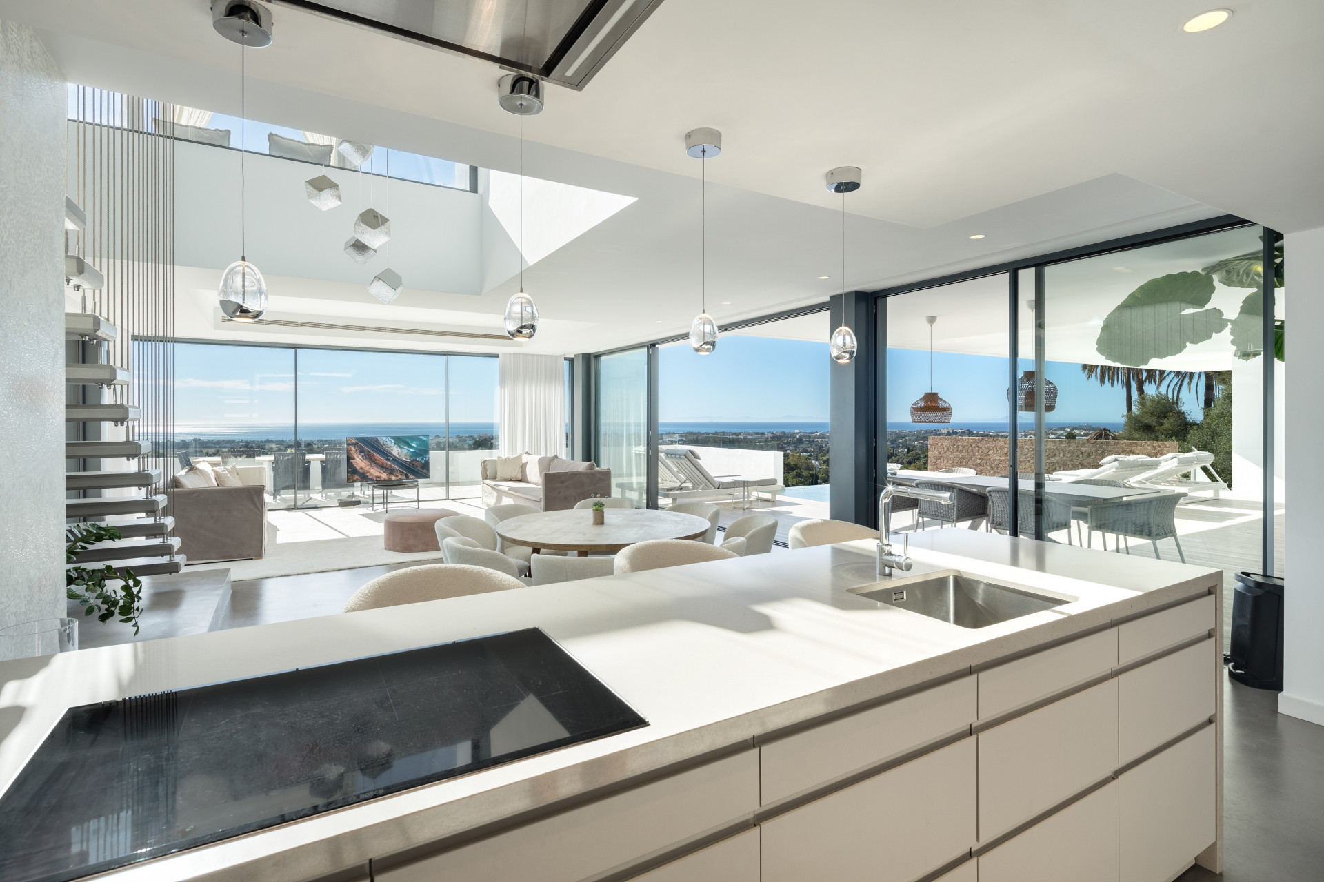 Modern Villa with Panoramic Sea Views · Photo 10