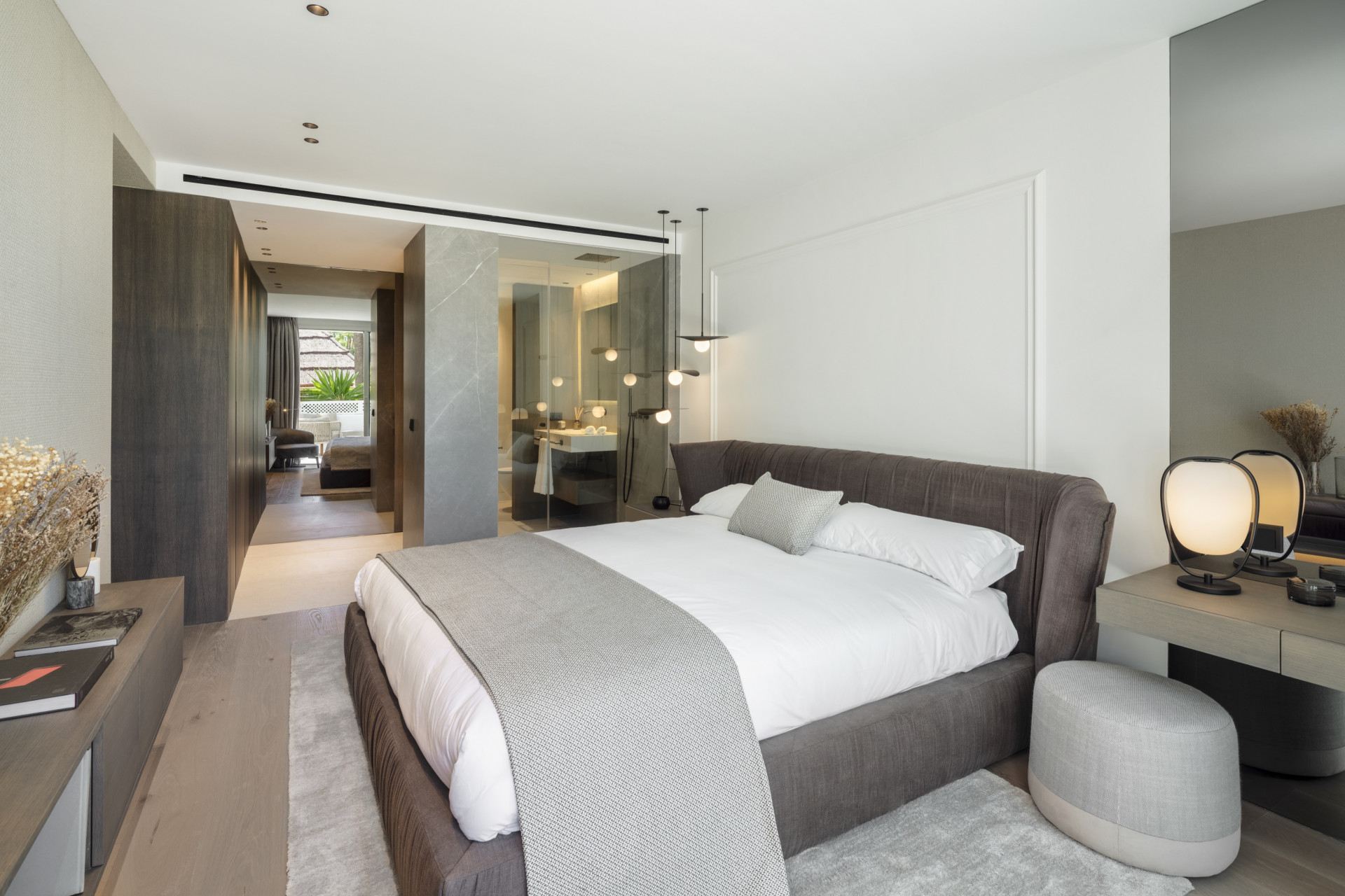 Beachside Ground Floor Apartment · Photo 12