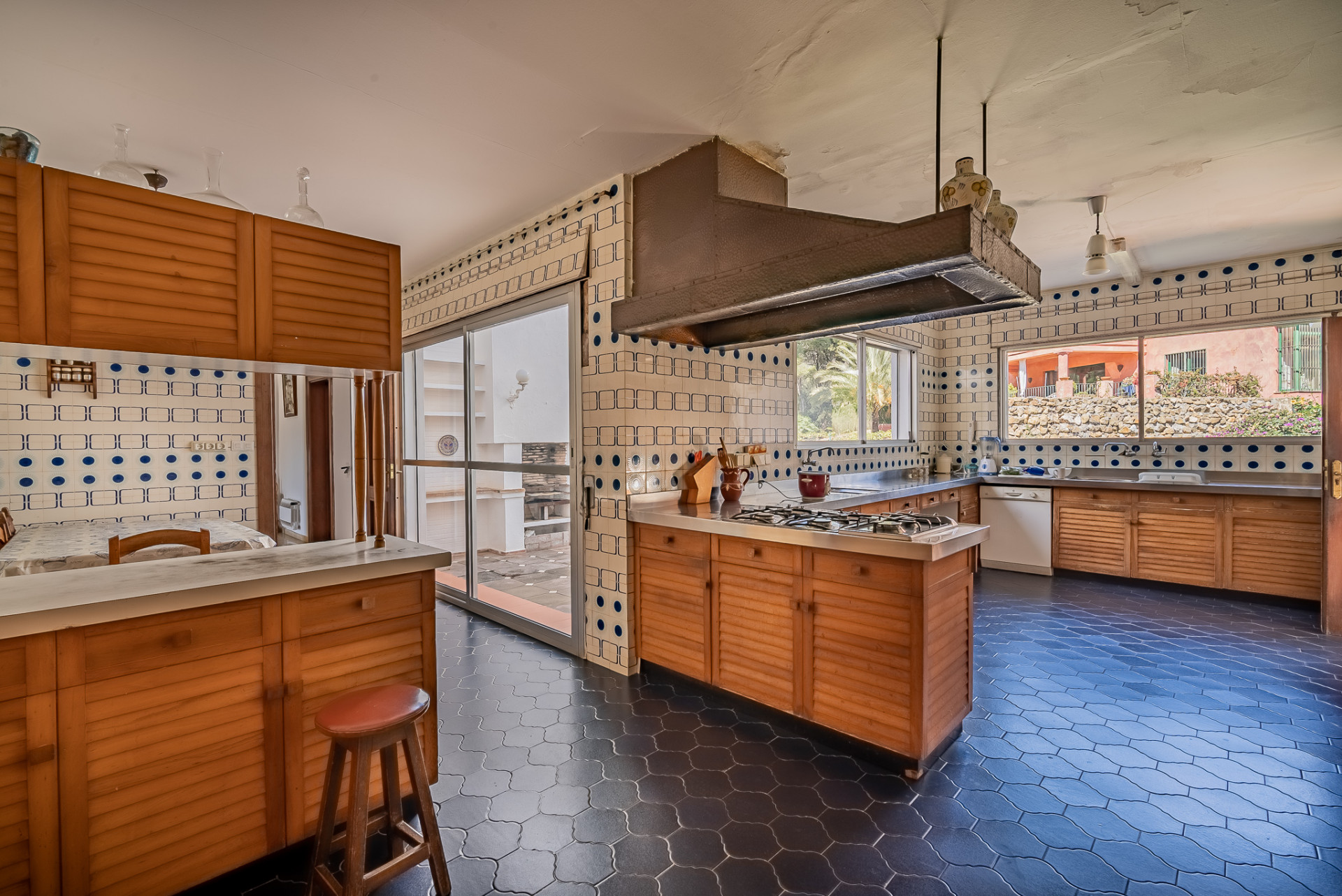 Villa with Sea Views · Photo 10