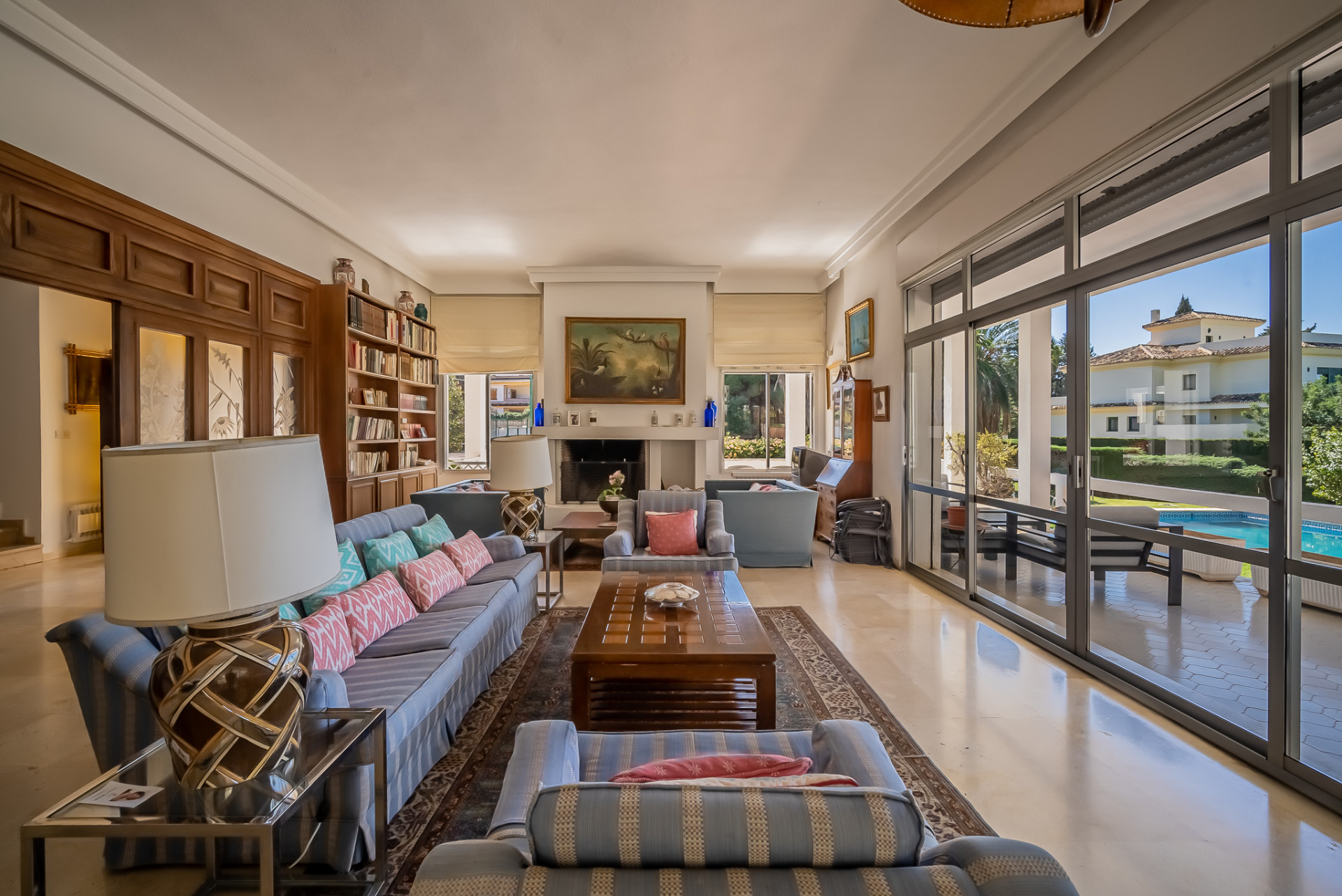 Villa with Sea Views · Photo 8