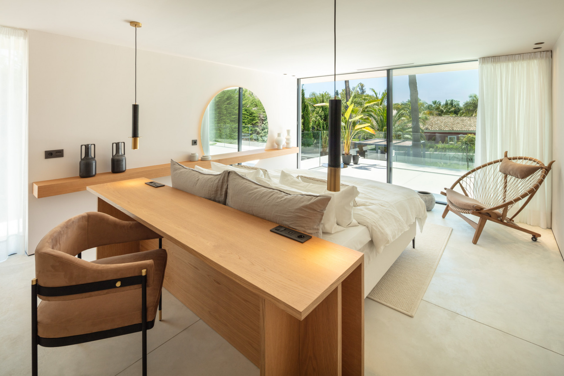 Modern Villa in Nueva Andalucía · Photo 16