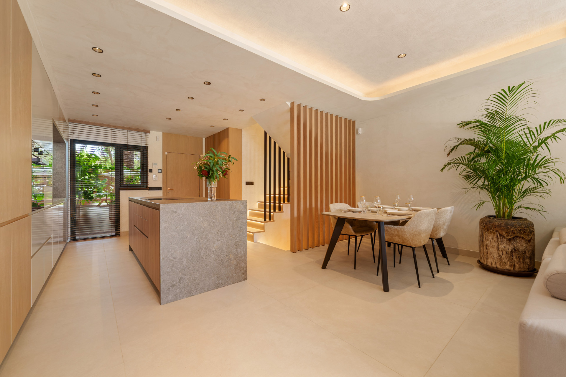 Apartment with Panoramic Views · Photo 8