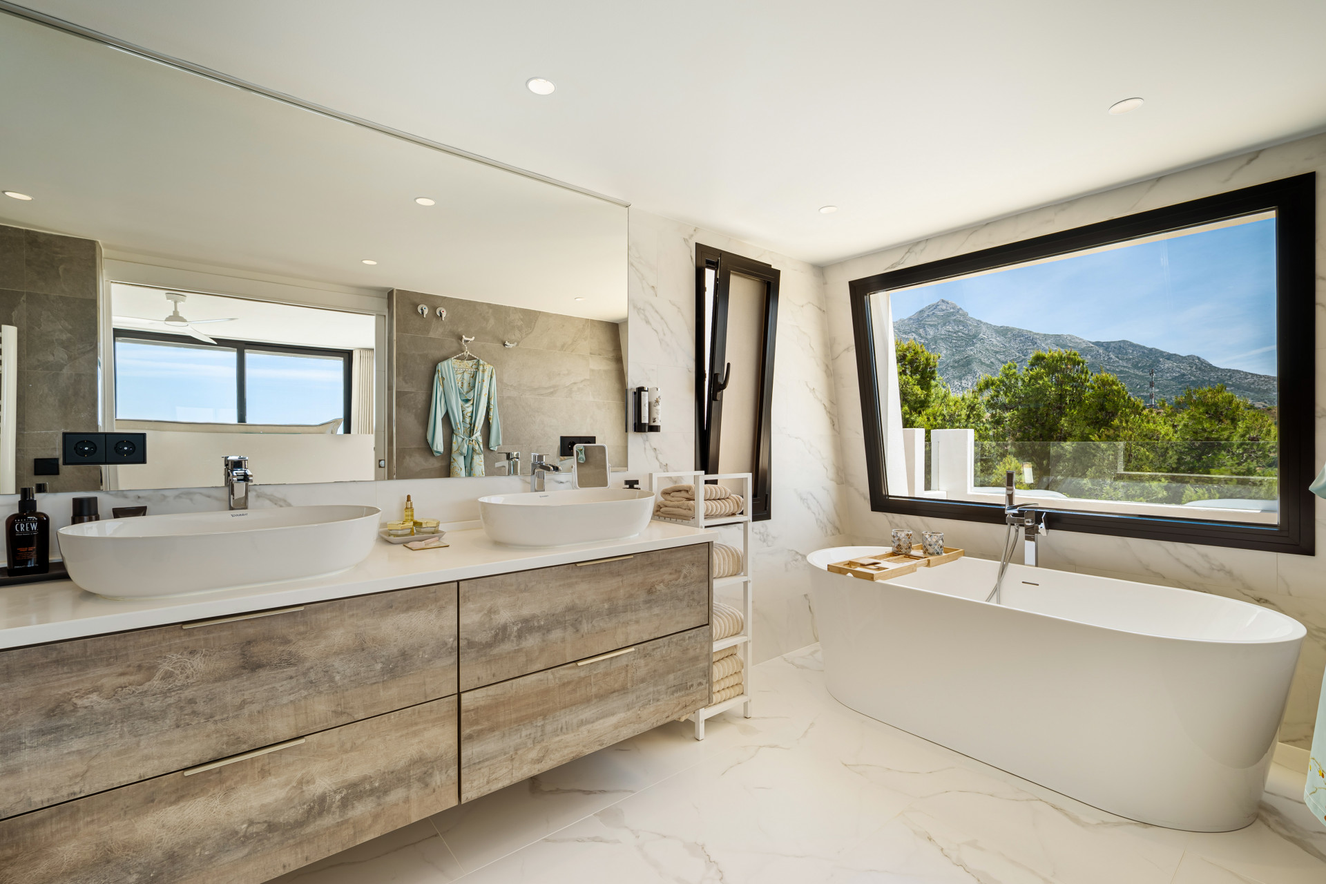 Villa with Stunning Sea Views · Photo 19
