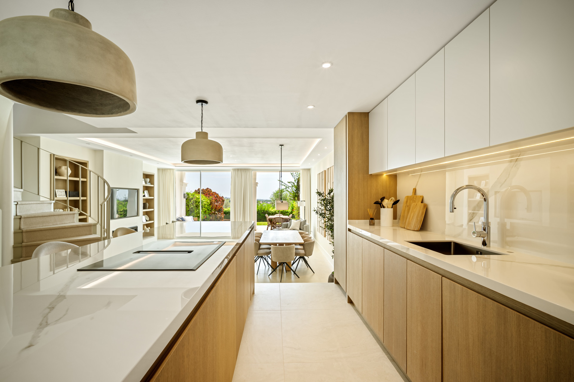 Town House with Stunning Views · Photo 13