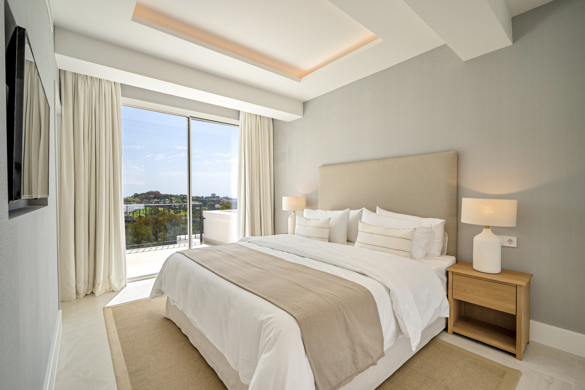 Town House with Stunning Views · Photo 17