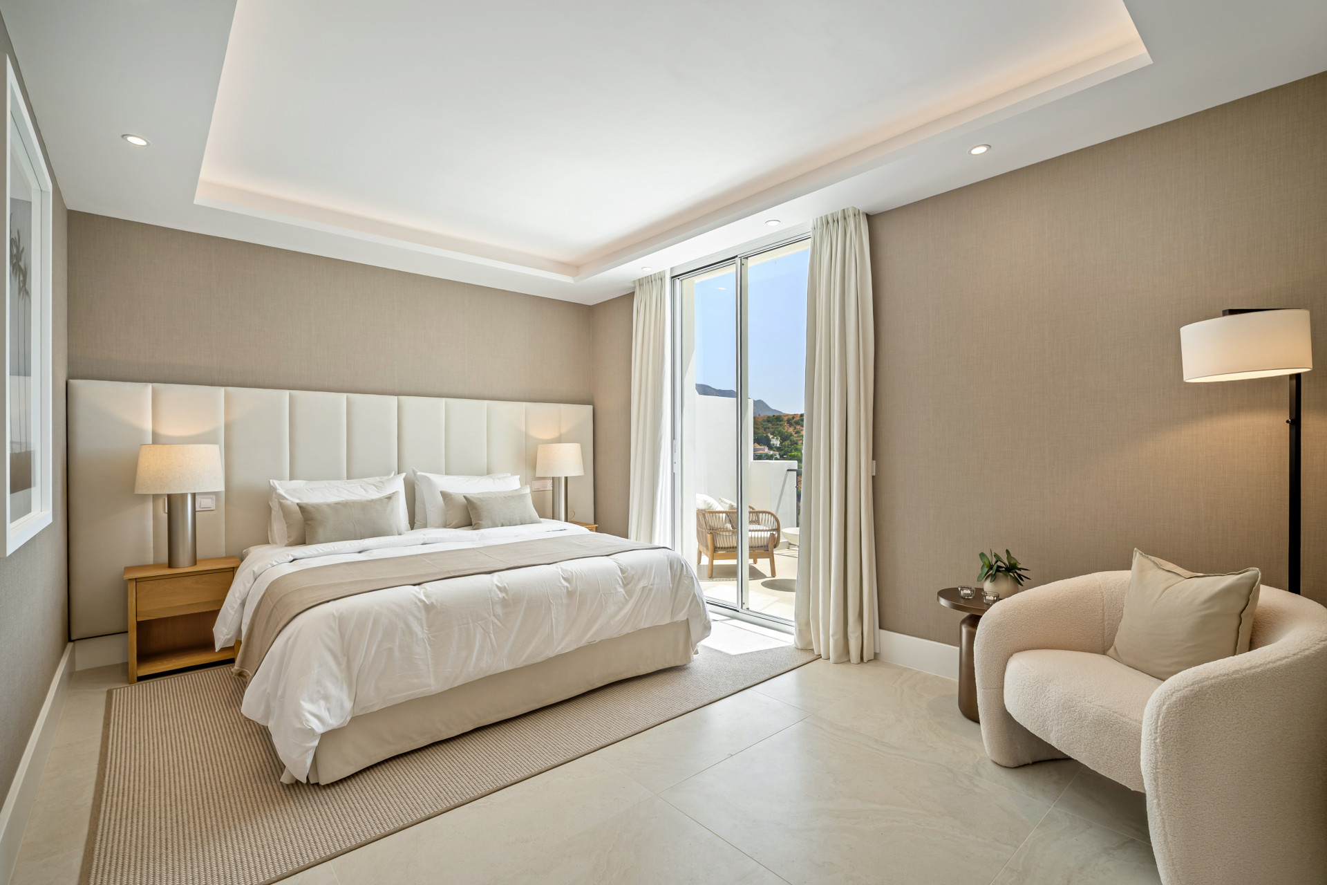Town House with Stunning Views · Photo 14