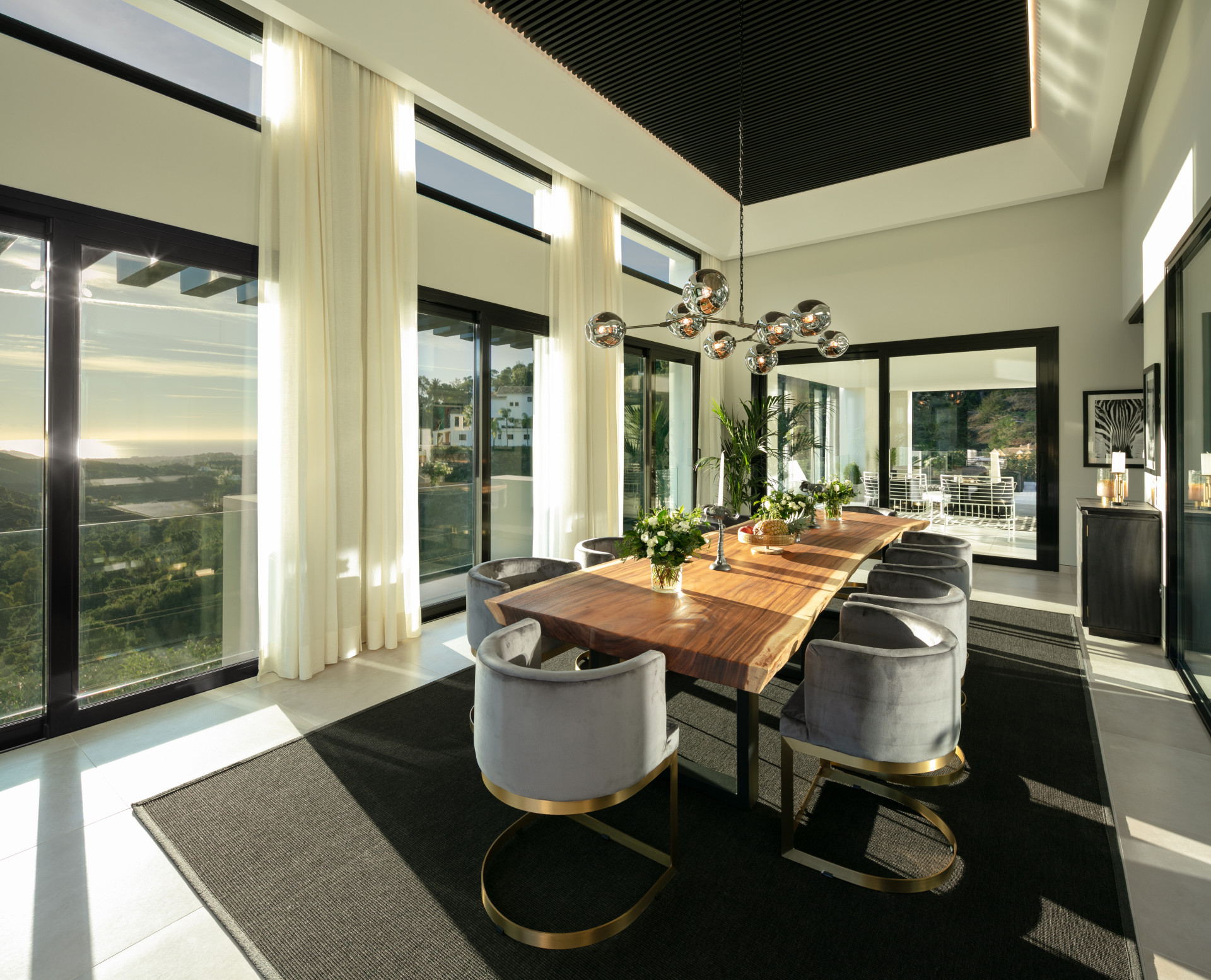 Luxury Villa with Panoramic Sea Views · Photo 8