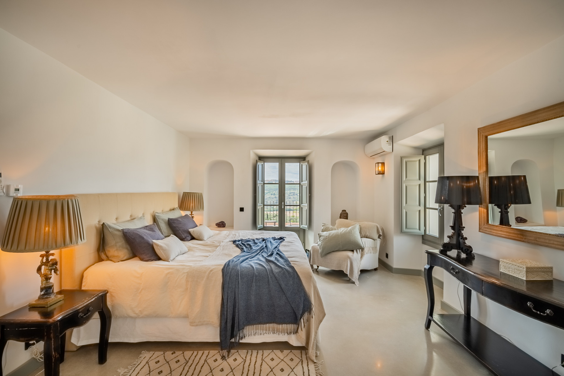 Luxury Villa · Photo 24