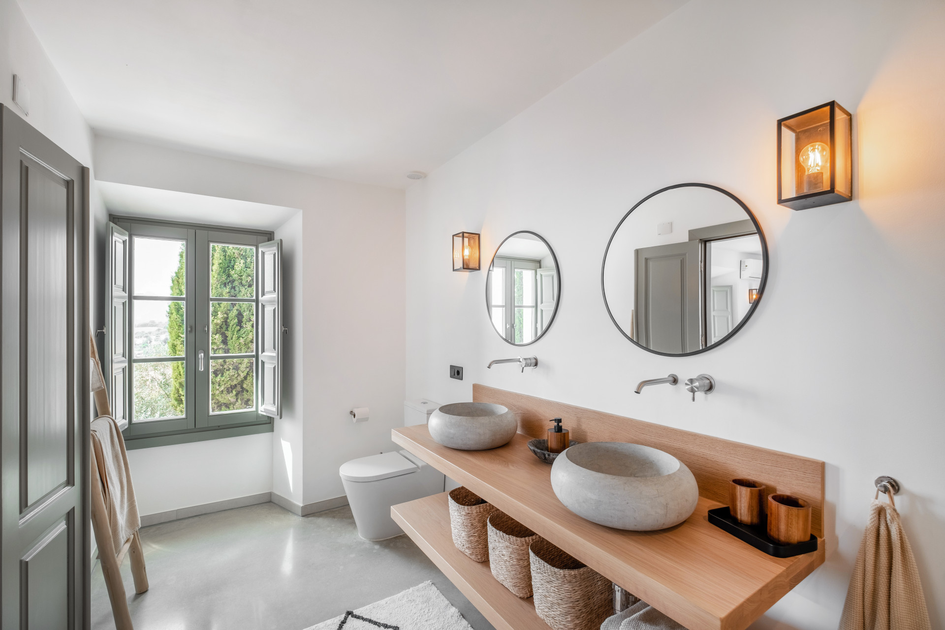 Luxury Villa · Photo 27