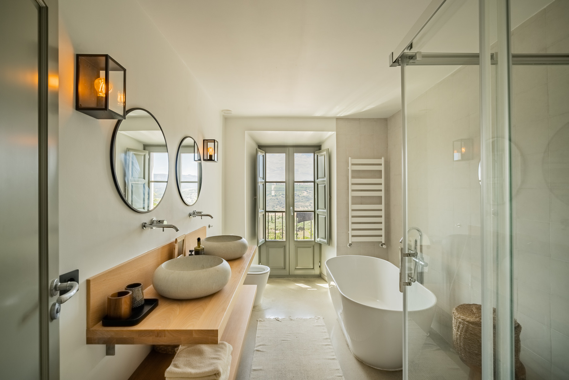 Luxury Villa · Photo 28