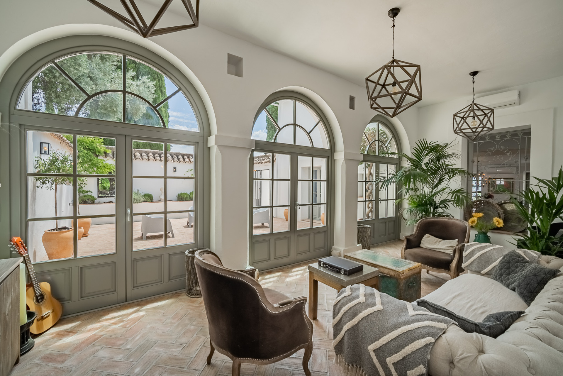 Luxury Villa · Photo 18