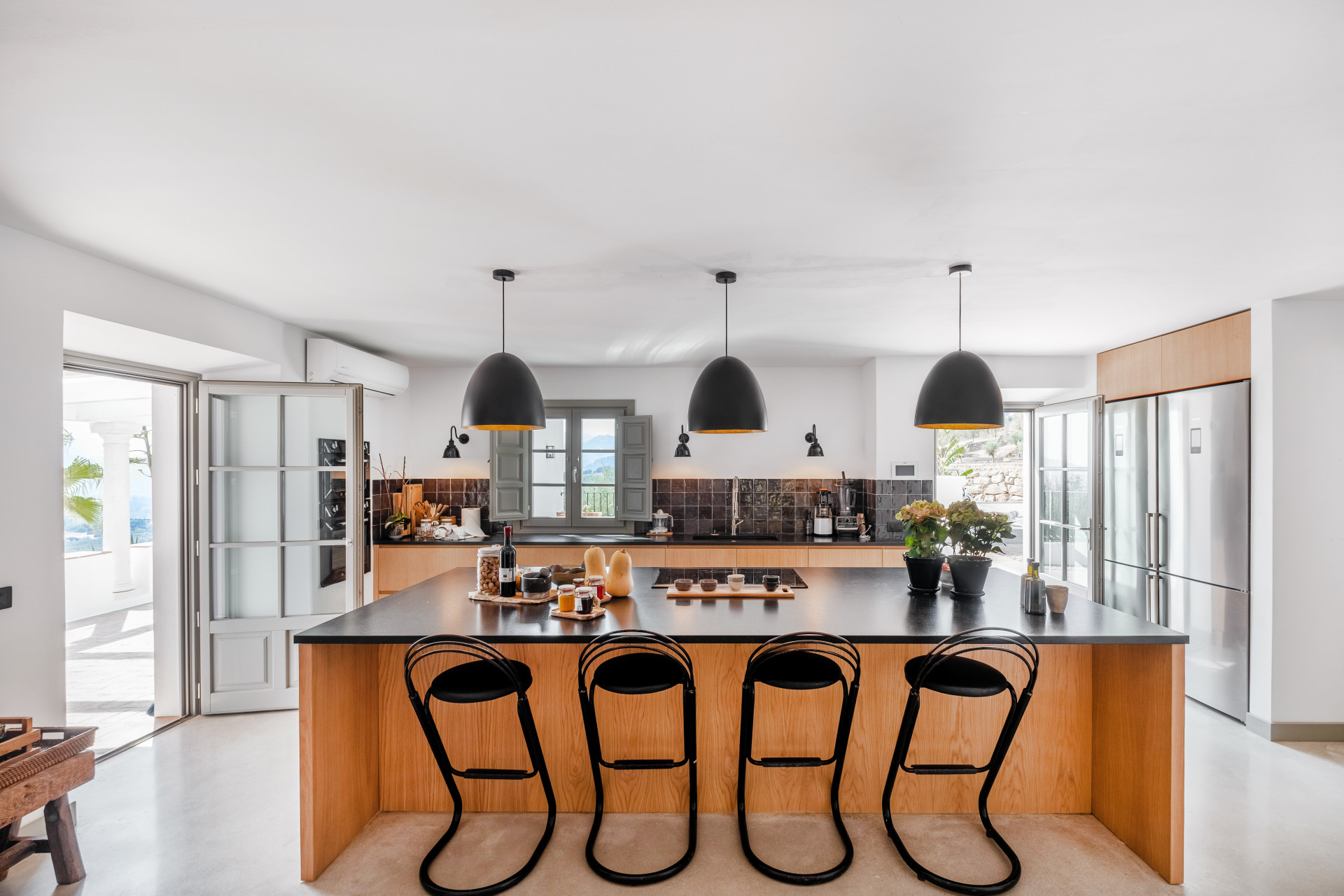 Luxury Villa · Photo 16