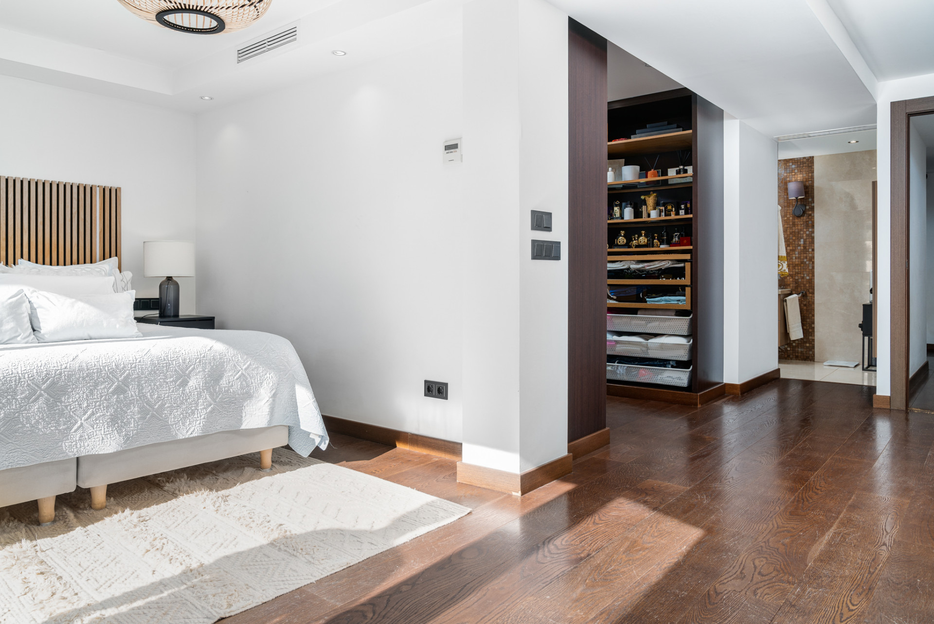 Villa with Private Heated Pool · Photo 13