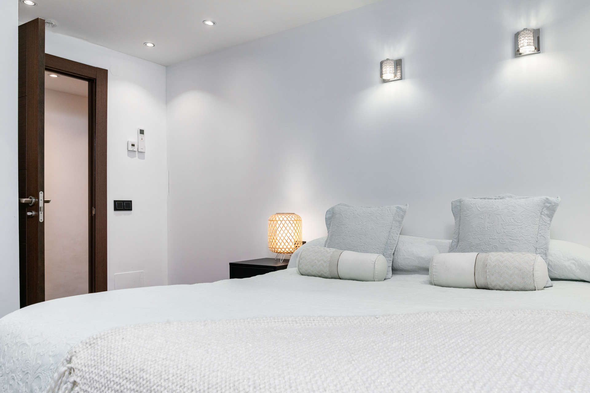 Villa with Private Heated Pool · Photo 17
