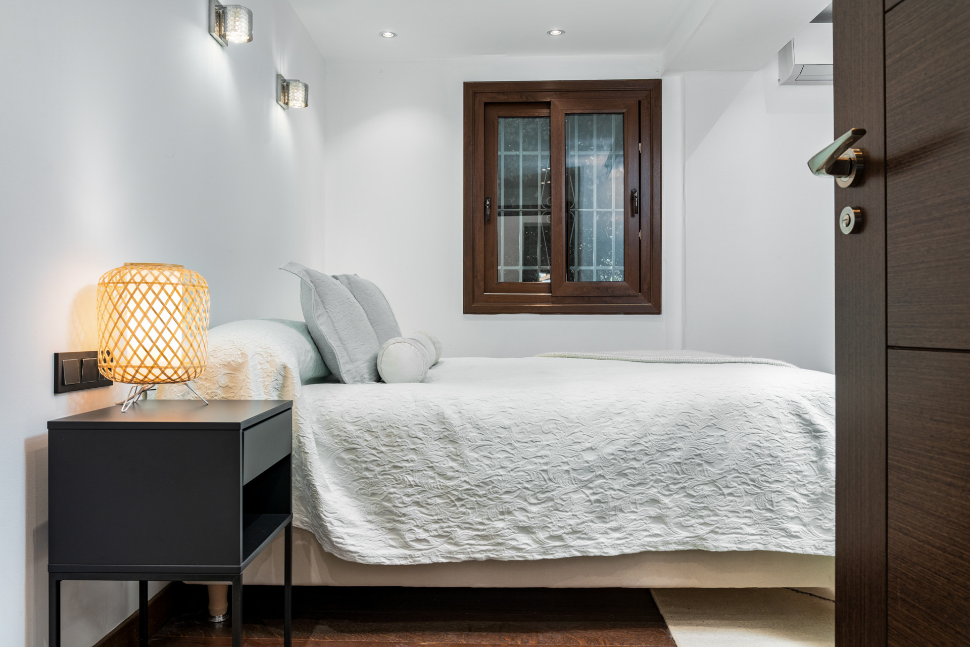 Villa with Private Heated Pool · Photo 18
