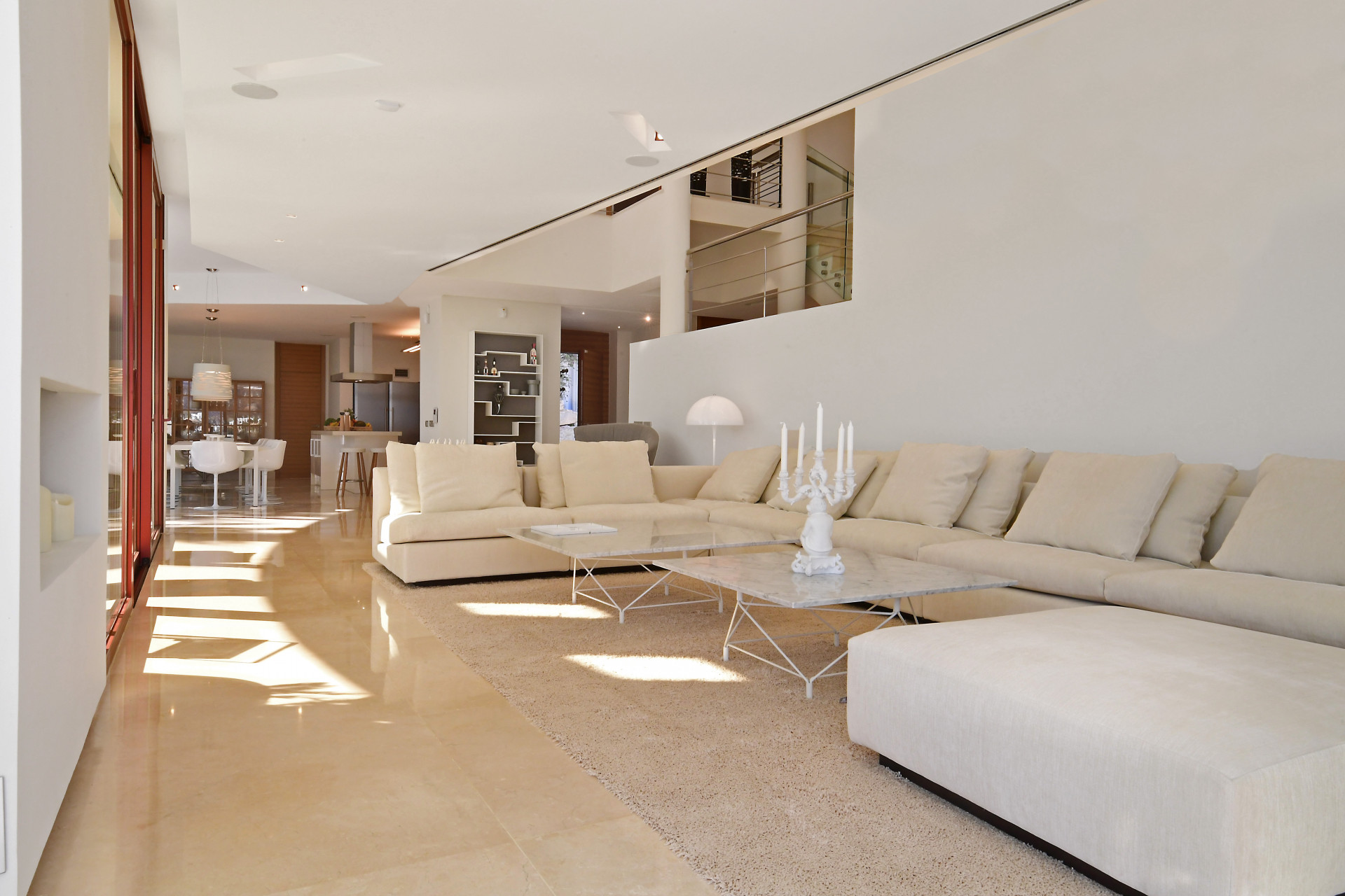 Luxury Villa with Stunning Views · Photo 14