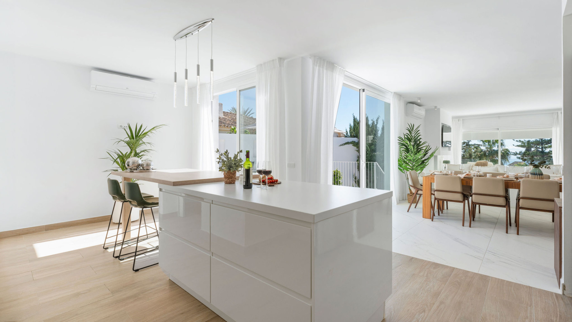 Renovated Villa with Private Pool · Photo 10