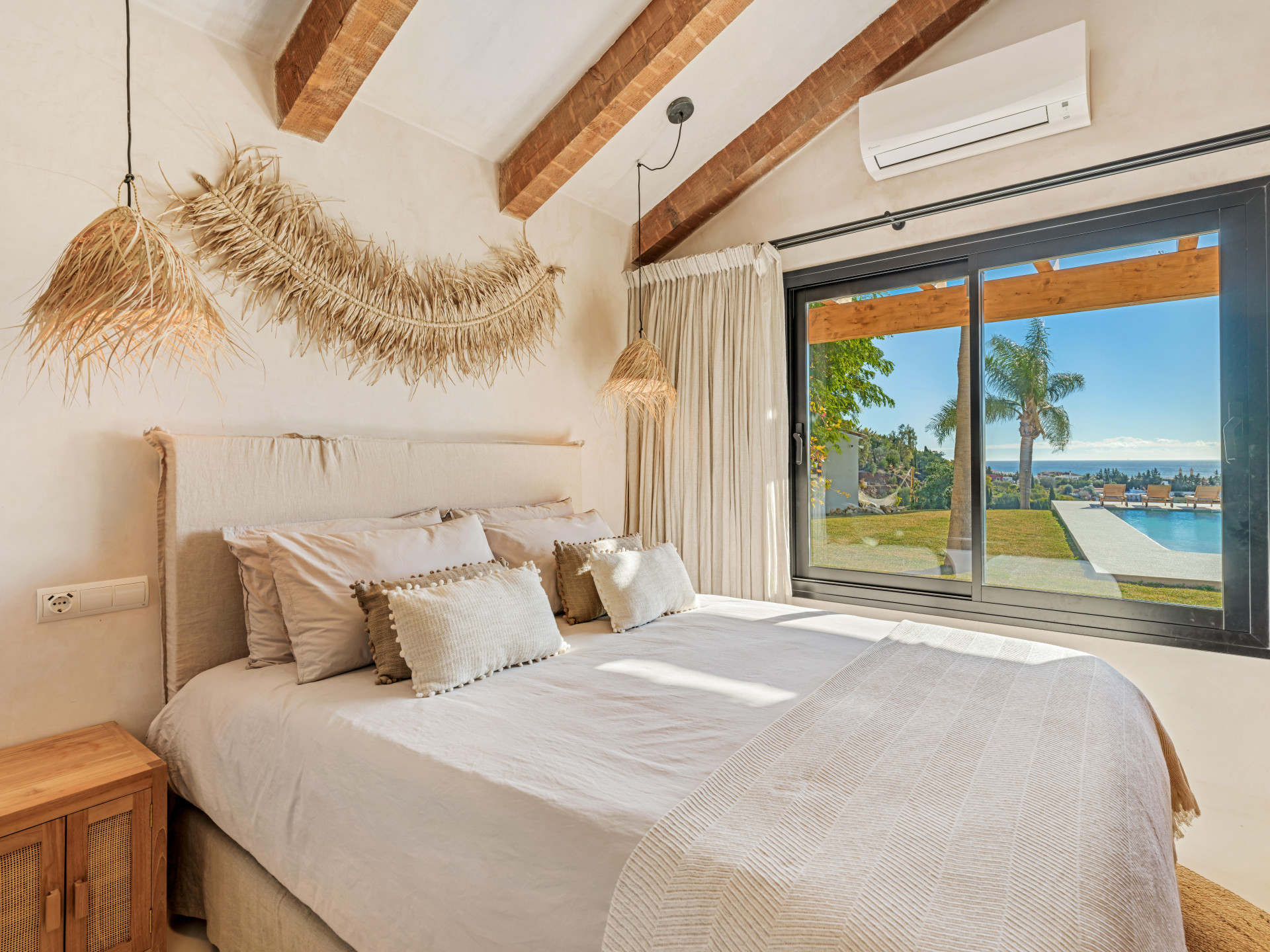 Villa with Panoramic Views · Photo 19