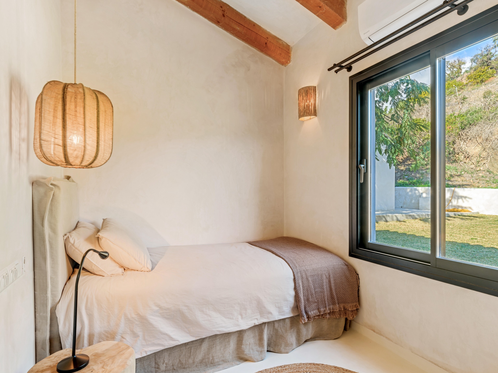 Villa with Panoramic Views · Photo 17