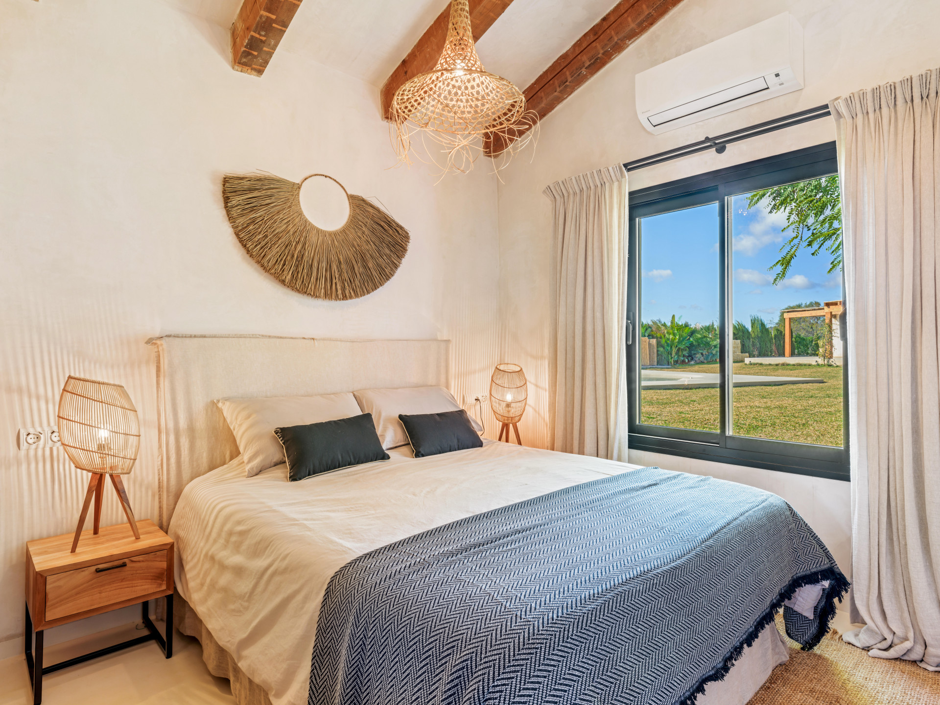 Villa with Panoramic Views · Photo 14