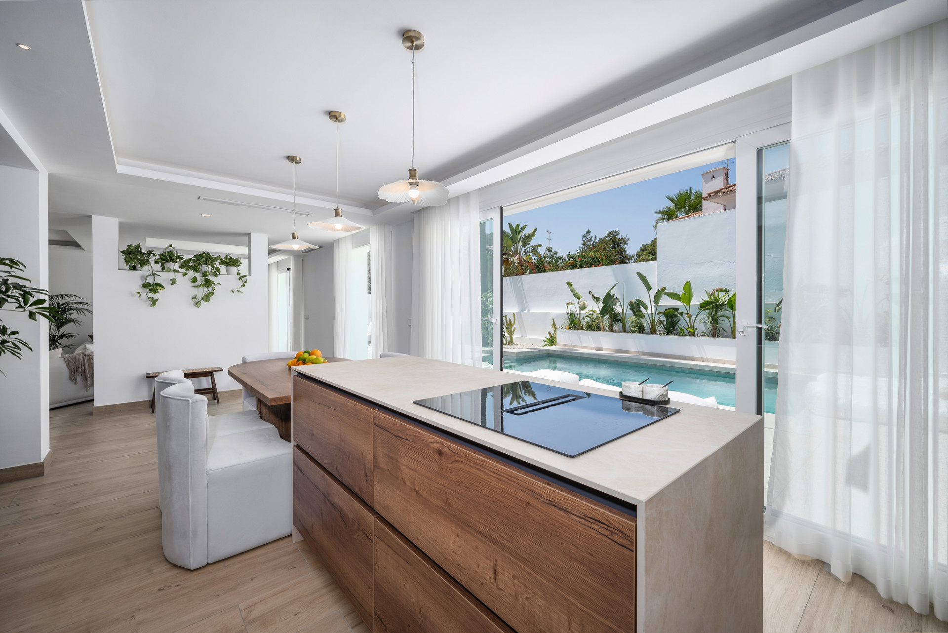 Renovated Villa with Private Pool · Photo 13
