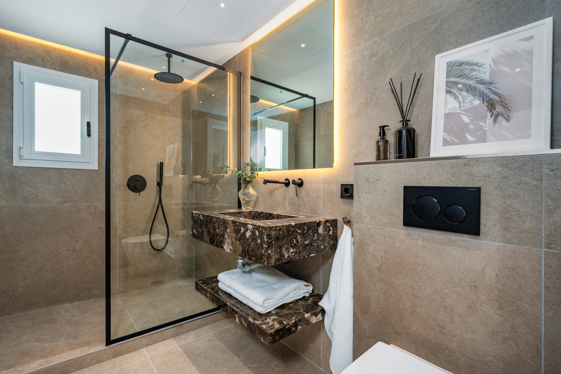 Renovated Villa with Private Pool · Photo 20