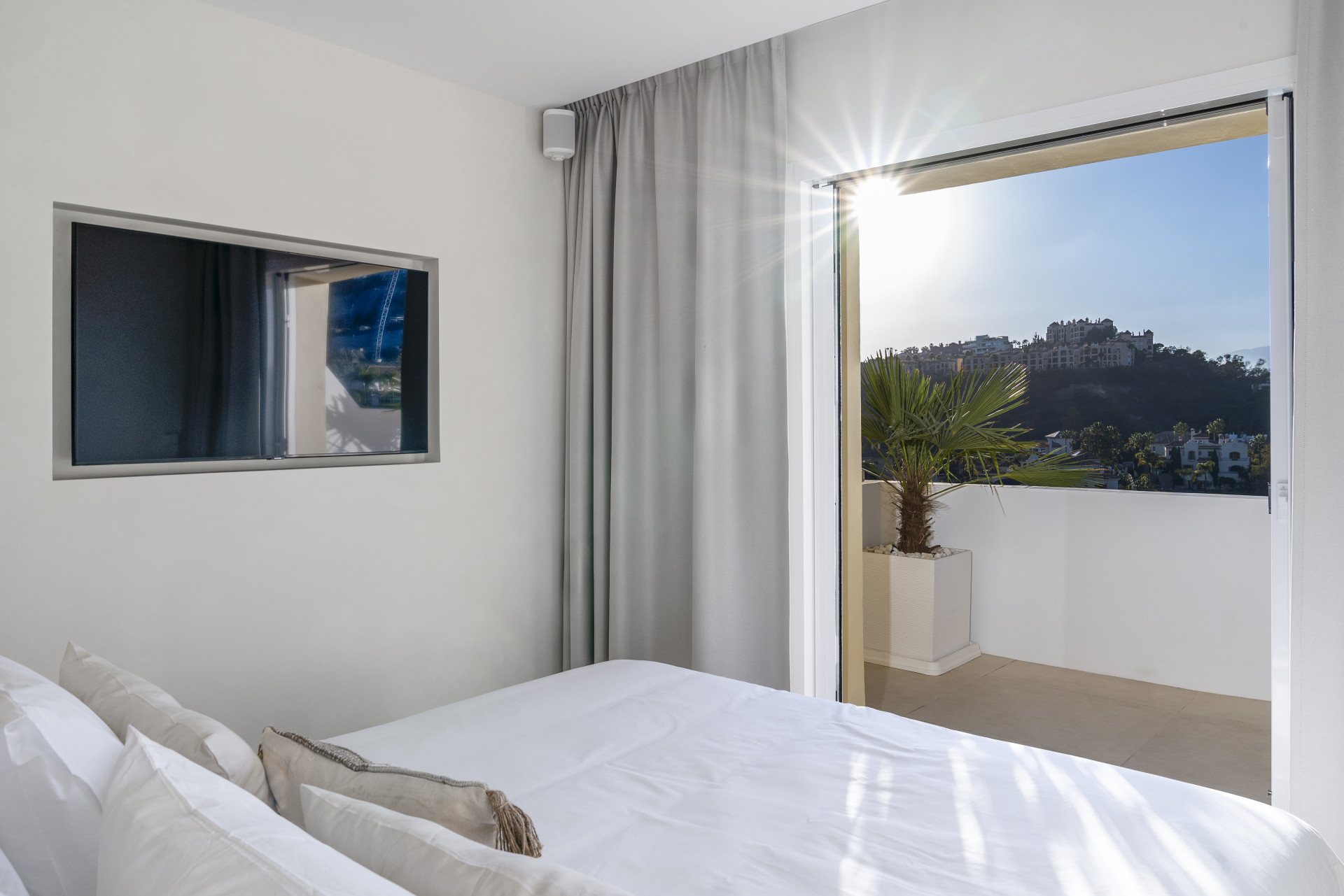 Dvojúrovňové Penthouse s Panoramatickými Výhledy · Fotografie 18