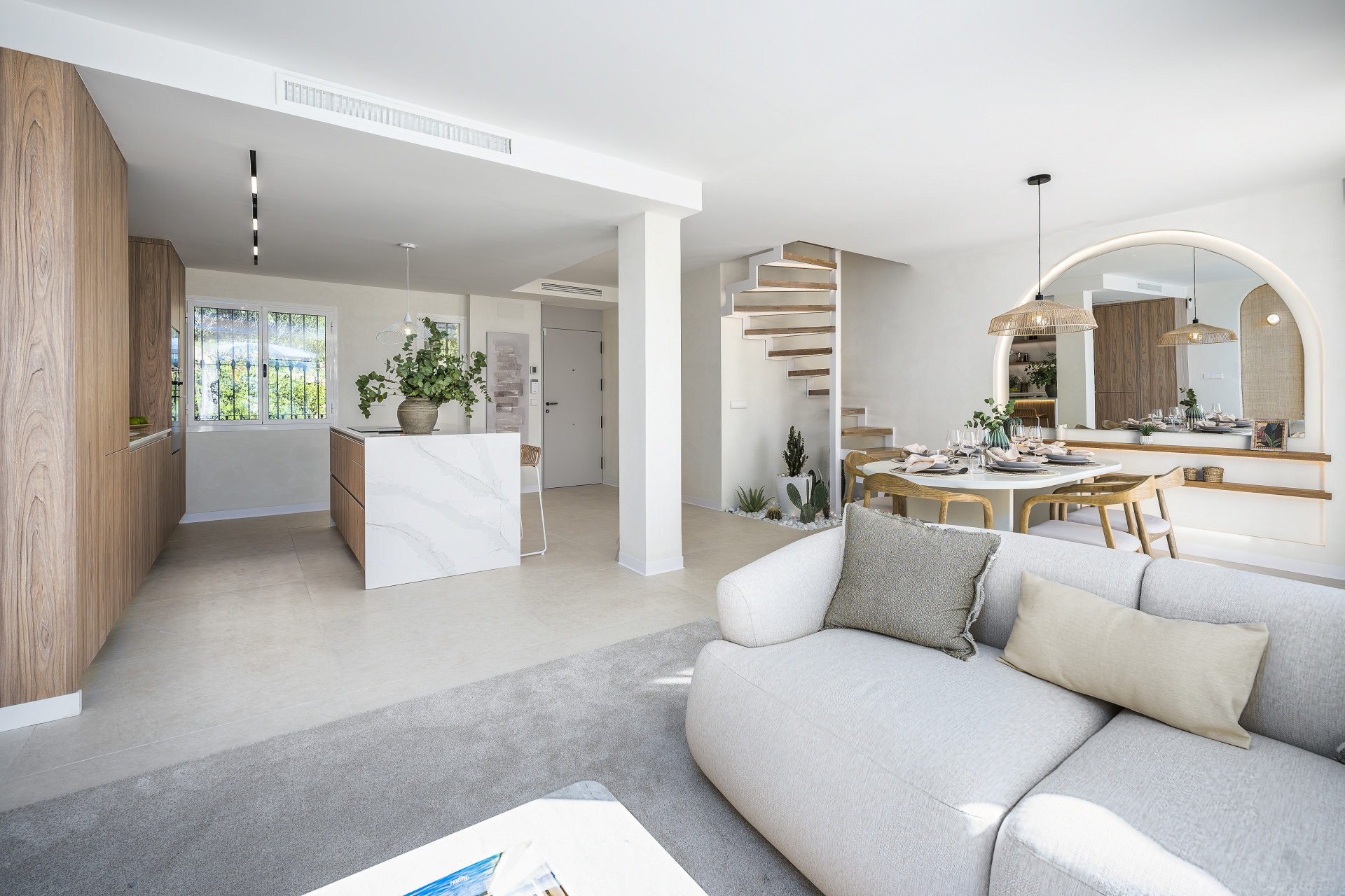 Dvojúrovňové Penthouse s Panoramatickými Výhledy · Fotografie 10